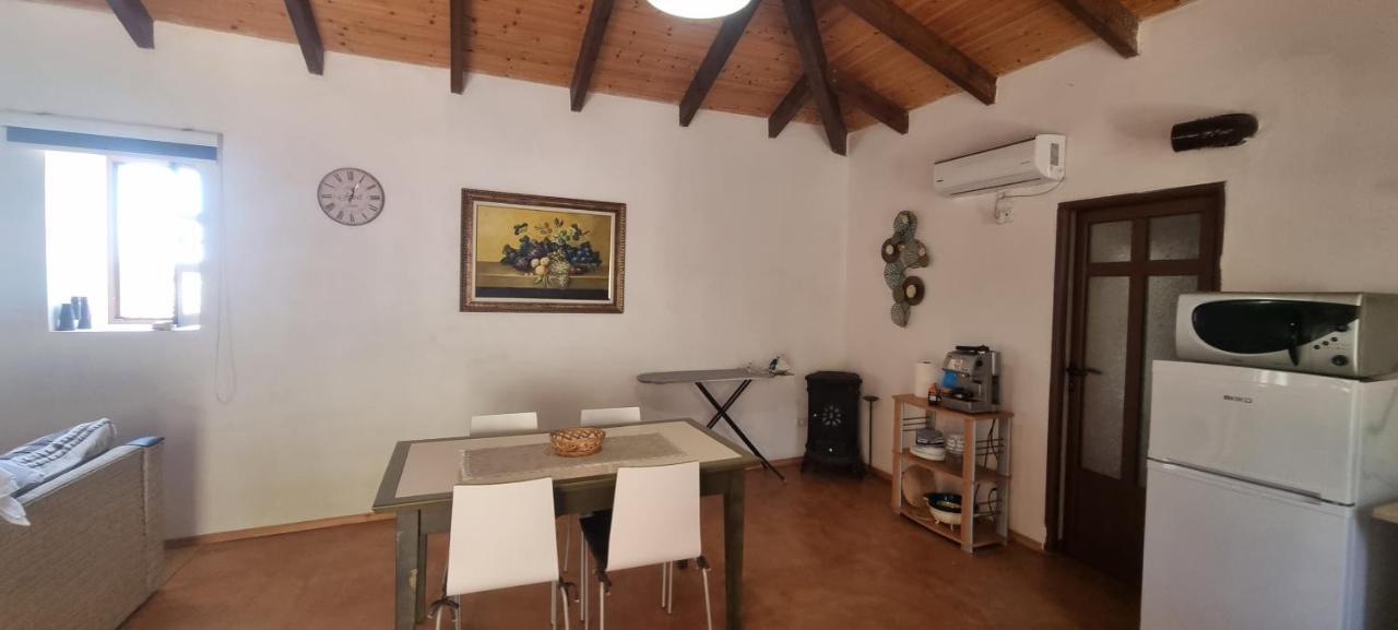 Villa Olive Old 체파로 외부 사진