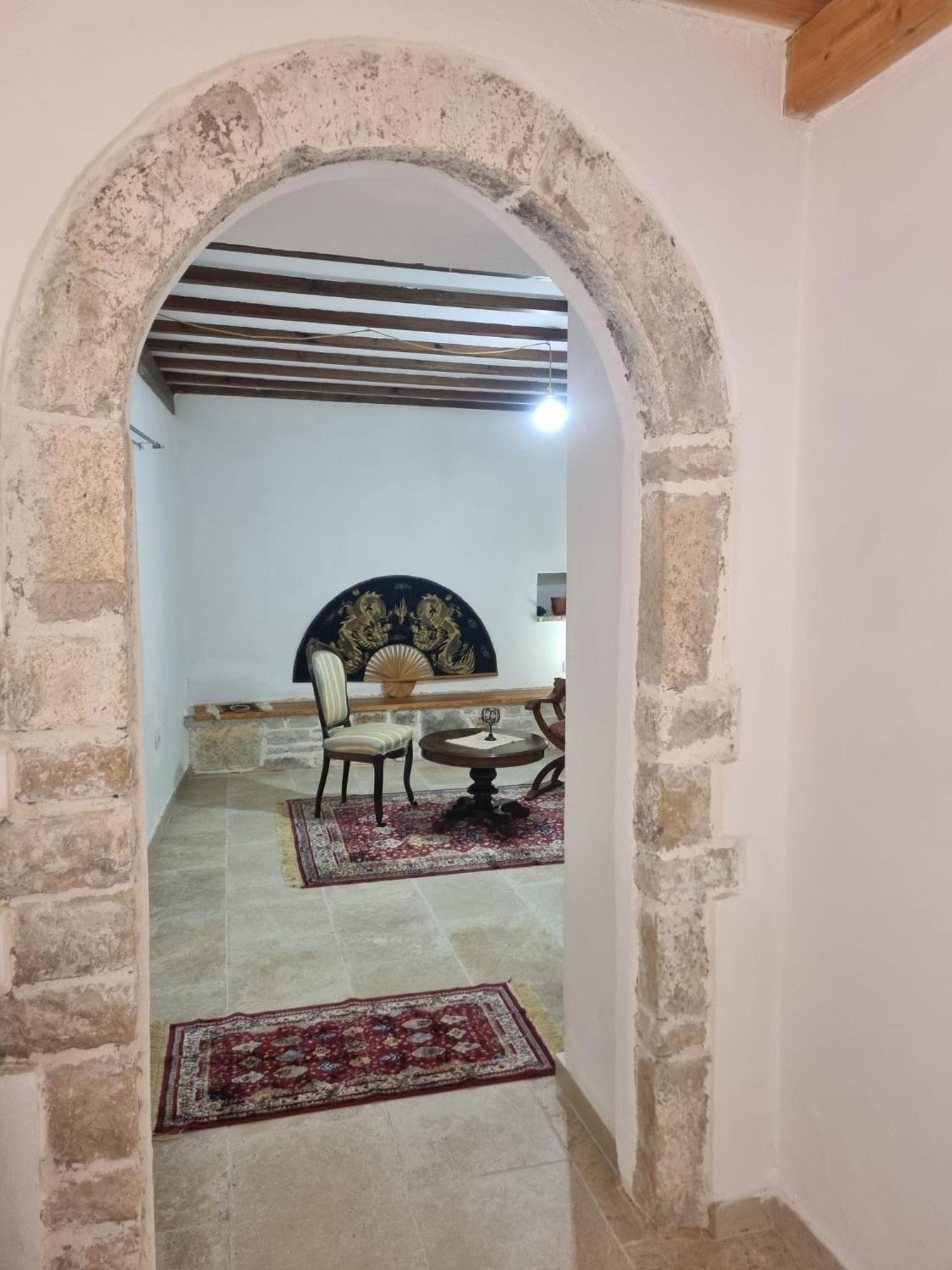 Villa Olive Old 체파로 외부 사진