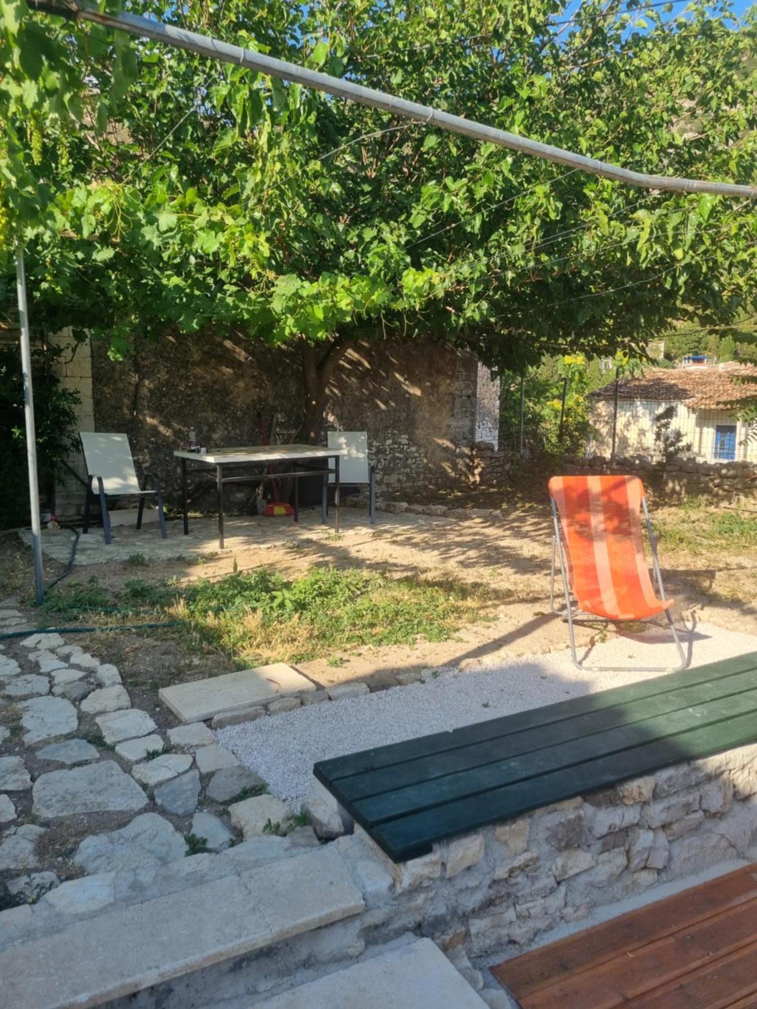 Villa Olive Old 체파로 외부 사진